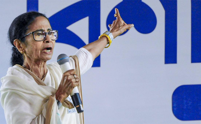 Mamata blames AIMIM, ISF for gherao of judicial officers; accuses Congress, BJP of instigation